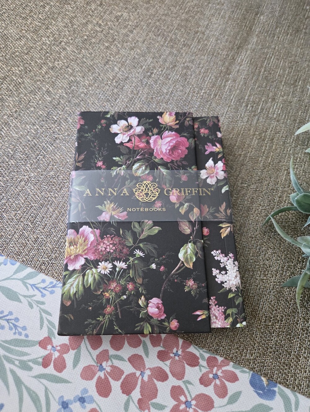 Anna Griffin Black Floral Notebook Set